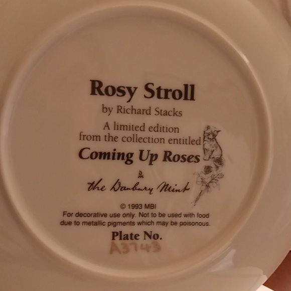 Danbury Mint Plate Collection "Coming Up Roses" 8Plates - Picture 12 of 16